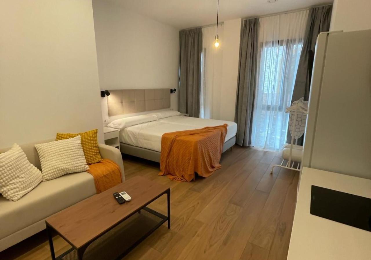 Global Suites Sevilla Ngoại thất bức ảnh